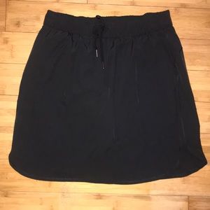 Black skort
